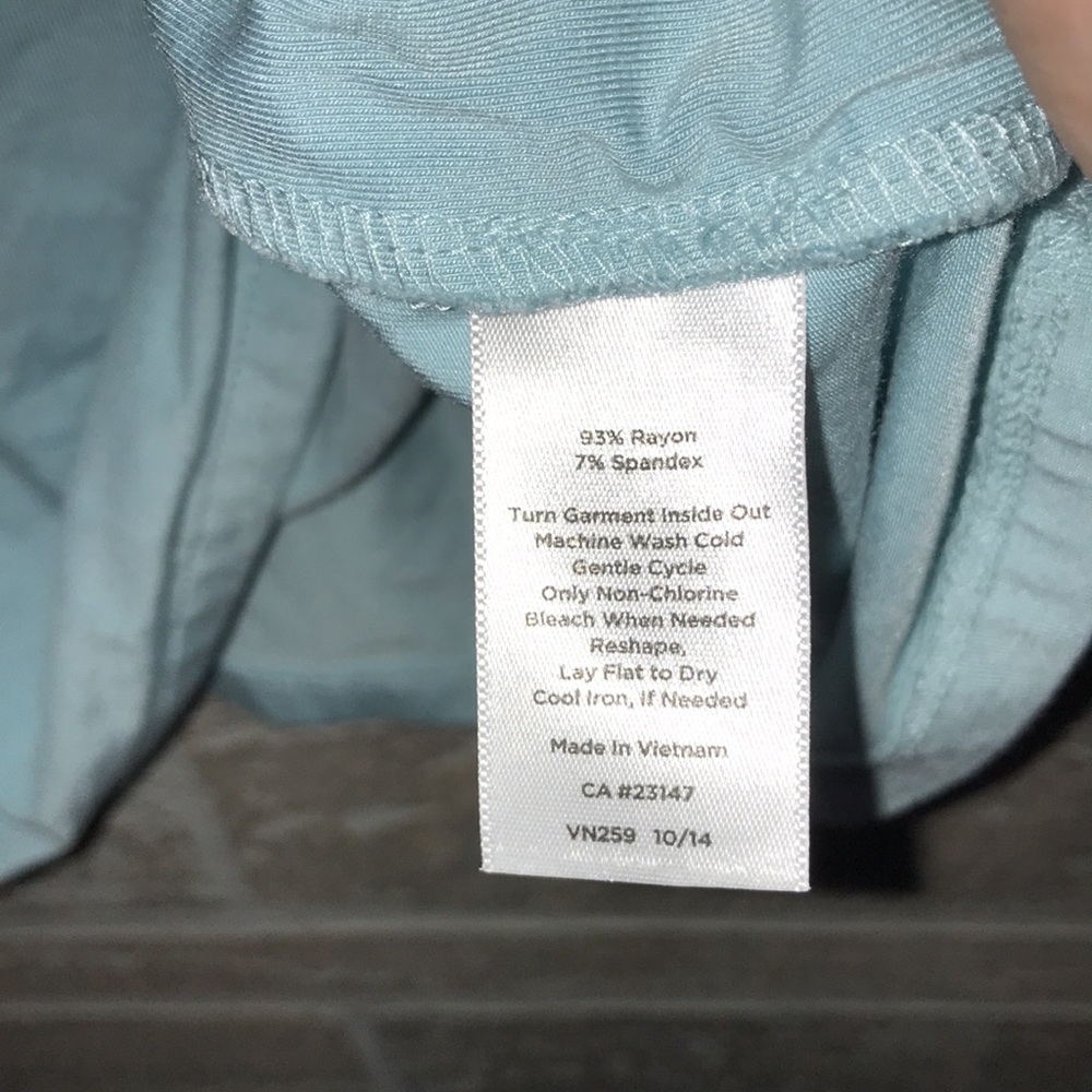 ✅Talbots Short Sleeve Top - Picture 3 of 6